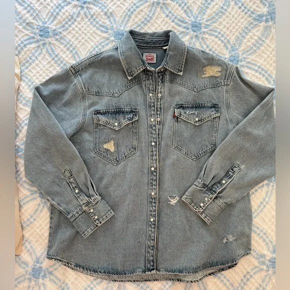 Women’s Levi’s oversized denim shacket NWOT XL - Picture 1 of 8